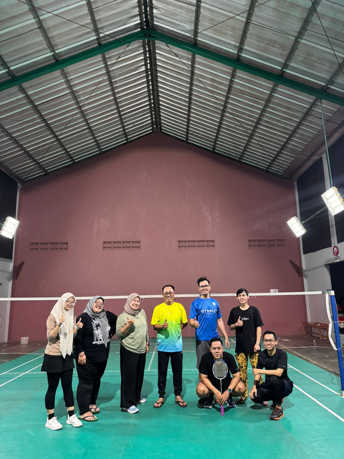 Latihan Bulutangkis Guru Pertama 